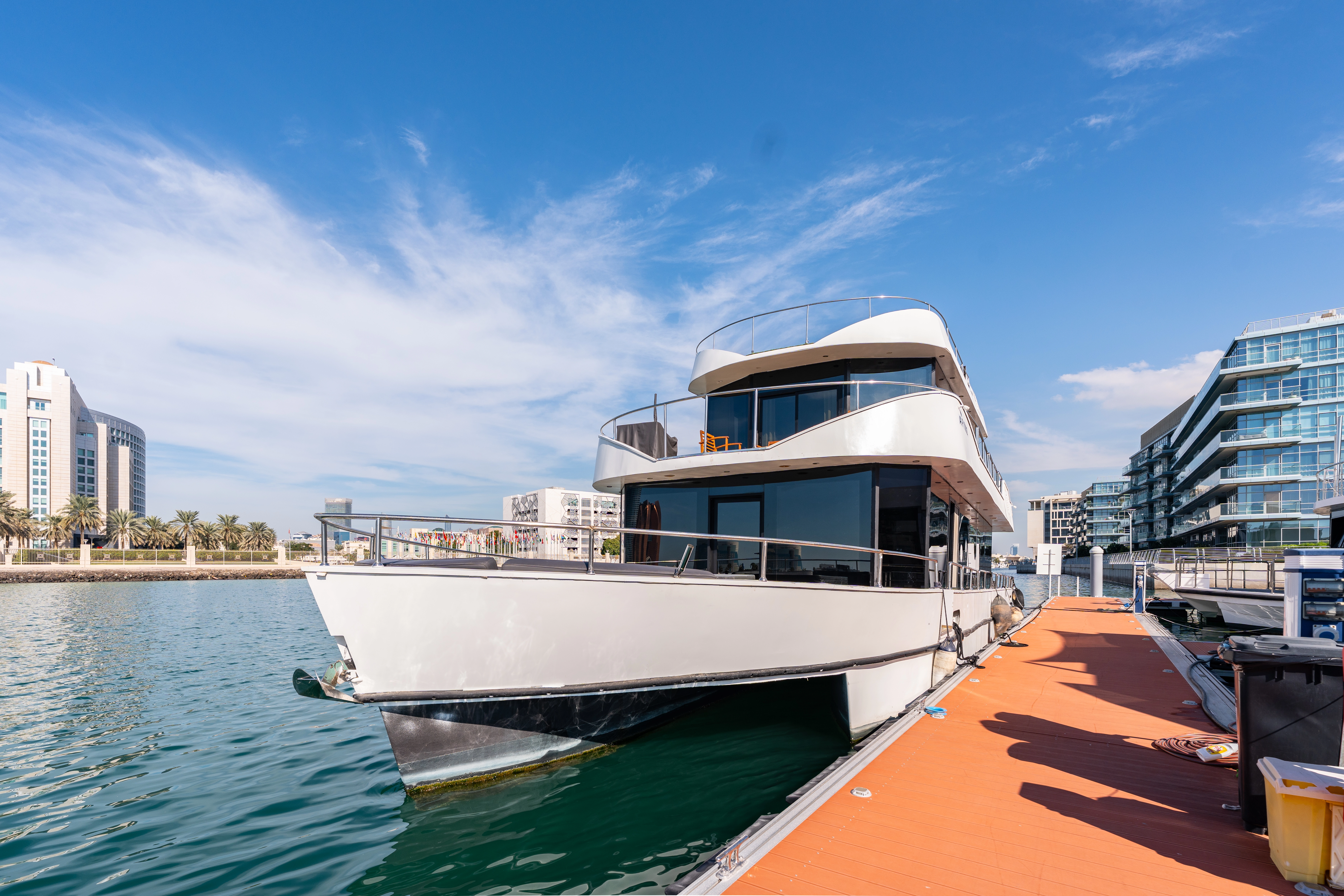 Luxury Yacht Experience in Al Bateen